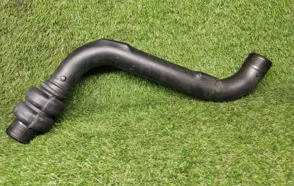 Ford Fusion II Intercooler hose/pipe R7N6A
