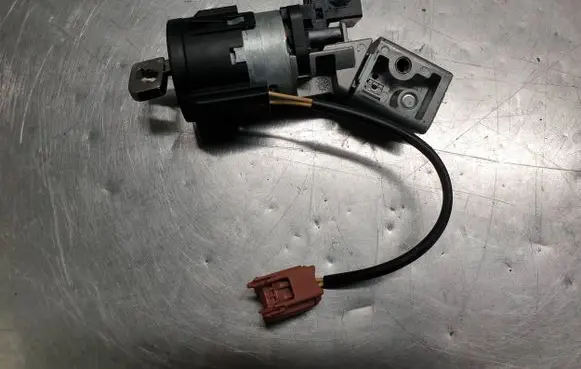 Citroen C5 Ignition lock 36410600