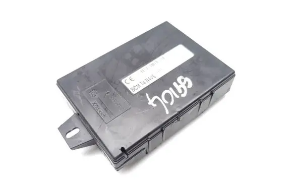 Renault Captur Central body control module 284B17152R 26263596