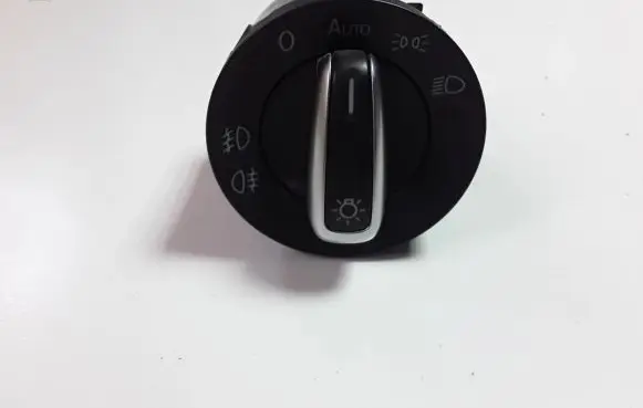 Volkswagen PASSAT B7 Light switch 3C8941431A