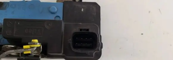 Volvo XC70 Front door lock DPXC30