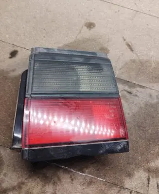 Volkswagen PASSAT B3 Rear/tail lights 321945259