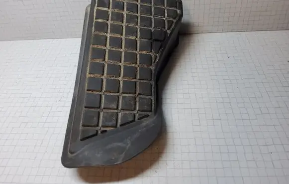 Toyota Avensis T250 Foot rest pad/dead pedal 5819205030