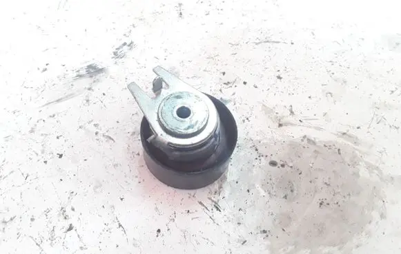 Land Rover Discovery 3 - LR3 Timing belt/chain tensioner 4S706K254BD 30120513 D26XC