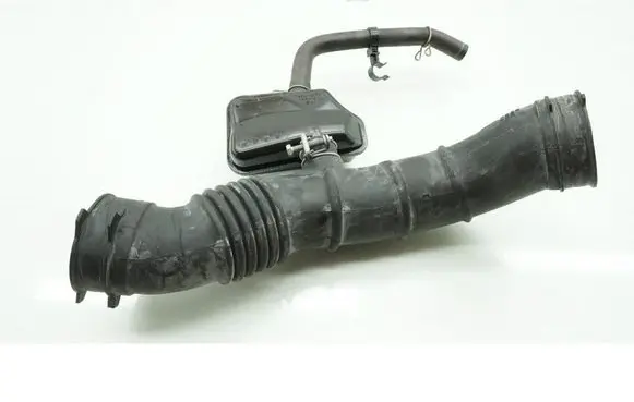 Lexus LBX Air intake hose/pipe 17893-15070