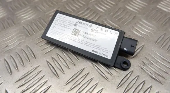 Tesla Model Y Bluetooth antenna 150817900F