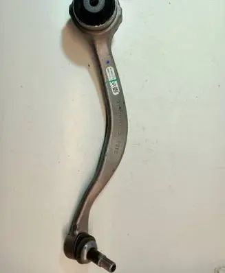 BMW X5 G05 Front lower control arm/wishbone 8866774