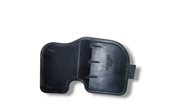 Fiat Punto (188) Headlight/headlamp dust cover 008dx 89100453