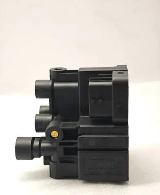 Land Rover Range Rover L405 Air suspension control unit module (rear) CPLA5B710BB