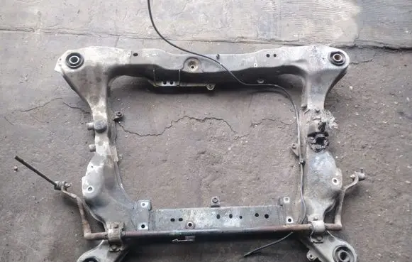 Volvo XC70 Front subframe