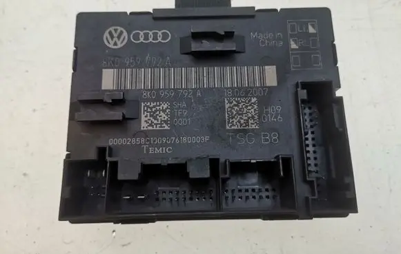 Audi A4 S4 B8 8K Door control unit/module 8K0959792A