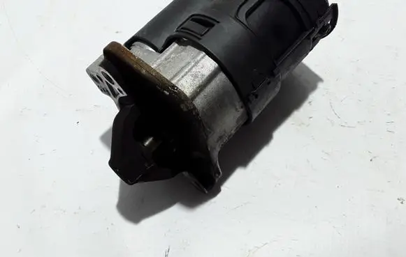 Renault Laguna III Starter motor 8200463004