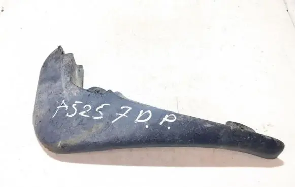 Ford Mondeo Mk III Front mudguard 