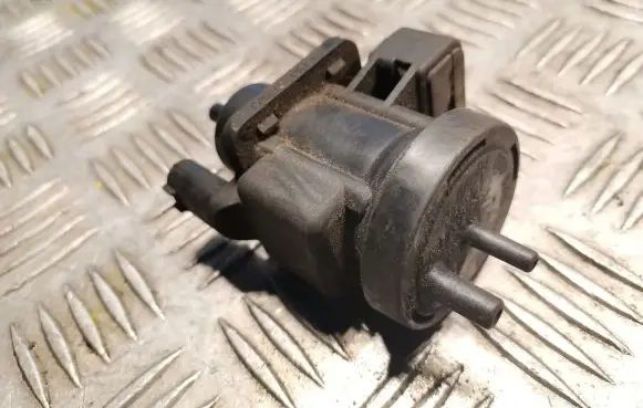 Mercedes-Benz A W168 Turbo solenoid valve 0005450427