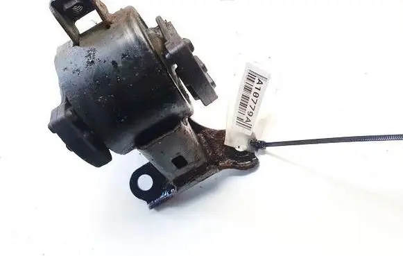 Engine mount bracket
