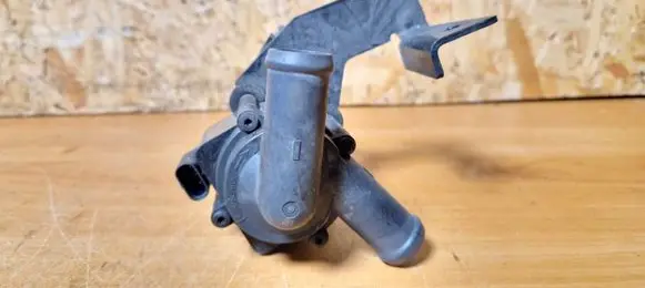 Audi A4 S4 B8 8K Electric auxiliary coolant/water pump 03l965561