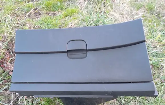 Nissan Qashqai Glove box set 68520JD900 68520JD91A