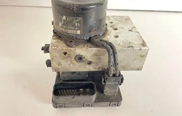 Volkswagen Golf IV ABS Pump 1J0614217C 1J0907379H