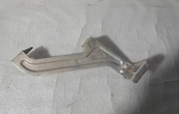 BMW X6 G06 Radiator mount bracket 74281007428100X