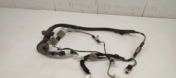 Peugeot 108 Front door wiring loom 821510h360 821510h360d