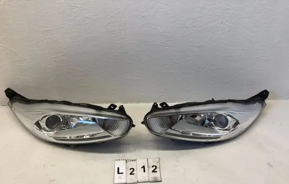 Ford Fiesta Headlights/headlamps set C1BB13W030CG C1BB13W029CG