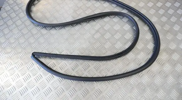 Toyota Yaris XP210 Front door rubber seal 62311K0010