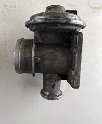 BMW 3 E46 EGR valve 2826400