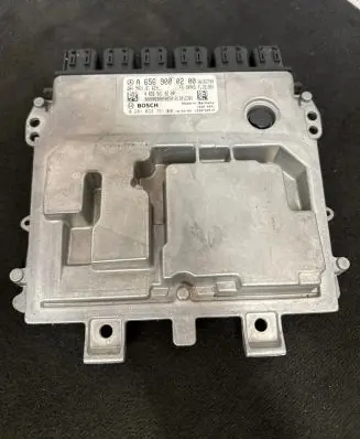 Mercedes-Benz E W213 Engine control unit/module A6569000200
