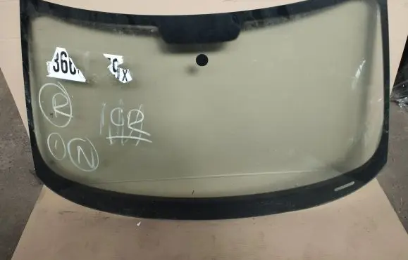 Audi A1 Front windscreen/windshield window 