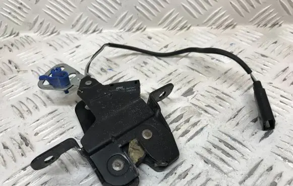 Jaguar XJ X308 Rear door lock GNA3500AB