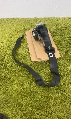 Seat Toledo IV (NH) Front seatbelt 621493000