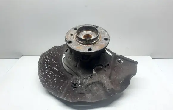 BMW 5 E60 E61 Front wheel hub spindle knuckle 6760953