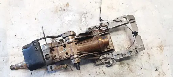 Audi A4 S4 B5 8D Steering wheel axle 8d1419502f