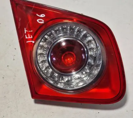 Volkswagen Jetta V Tailgate rear/tail lights 1k5945093