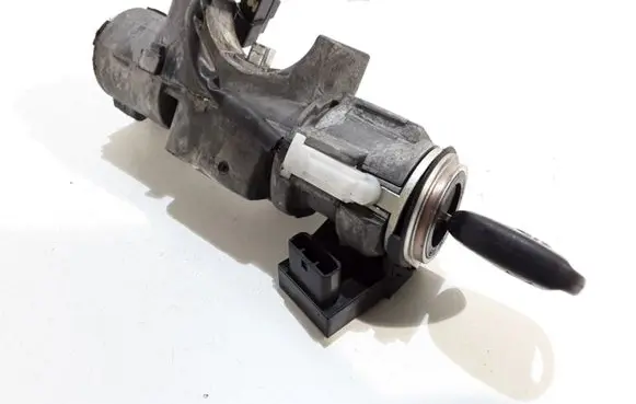 Toyota Avensis T250 Ignition lock 450200504
