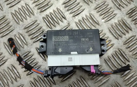 Volkswagen PASSAT B8 Parking PDC control unit/module 5Q0919294L