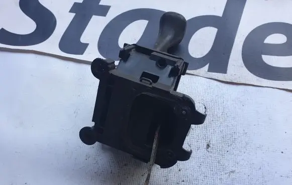 Mercedes-Benz E W124 Gear shifter/selector A1242670405 1242670405