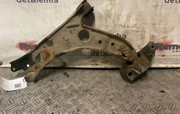 Volkswagen Golf V Front lower control arm/wishbone