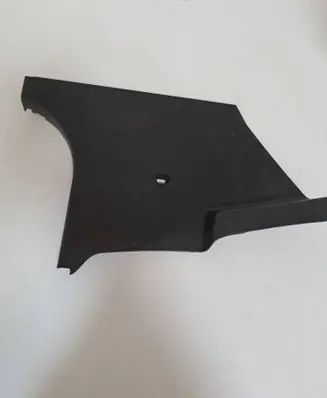 Foot area side trim