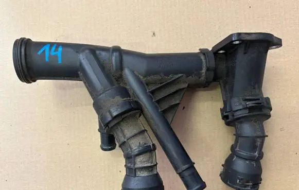 Skoda Octavia Mk3 (5E) Engine coolant pipe/hose 04L121026AE 121071F