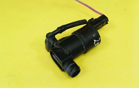 Peugeot 207 Windscreen/windshield washer pump 9641553880