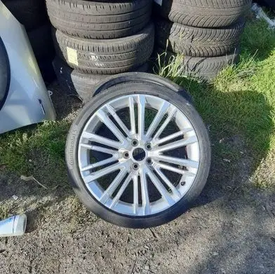 Audi A4 S4 B9 8W R19 alloy rim 8W0601025BE
