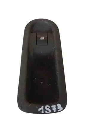 Renault Megane II Electric window control switch 156015540