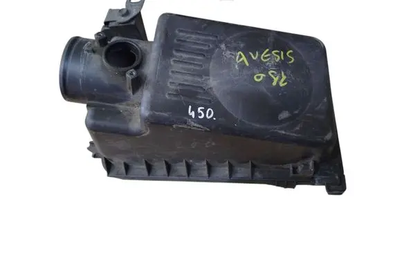 Toyota Avensis T250 Air filter box 177050D041 0D03