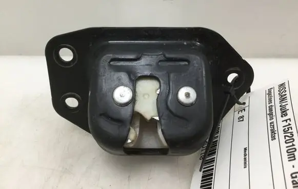 Nissan Juke I F15 Loading door lock 