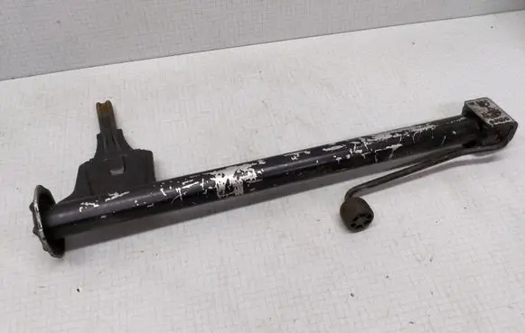 Mercedes-Benz E W124 Lift Jack 1245830315