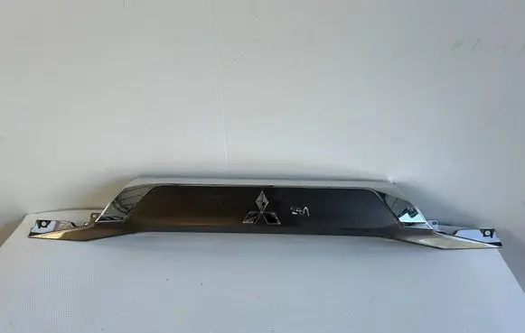 Mitsubishi Outlander Trunk door license plate light bar 5817A26502