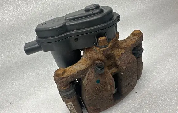 Audi A4 S4 B8 8K Rear brake caliper 32335478 6443A