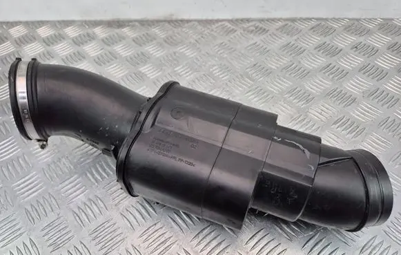 BMW 5 GT F07 Engine coolant pipe/hose 7612094 1069092S01