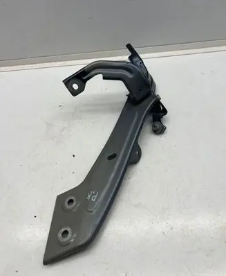 Renault Megane IV Headlight/headlamp mounting bracket 631416998R